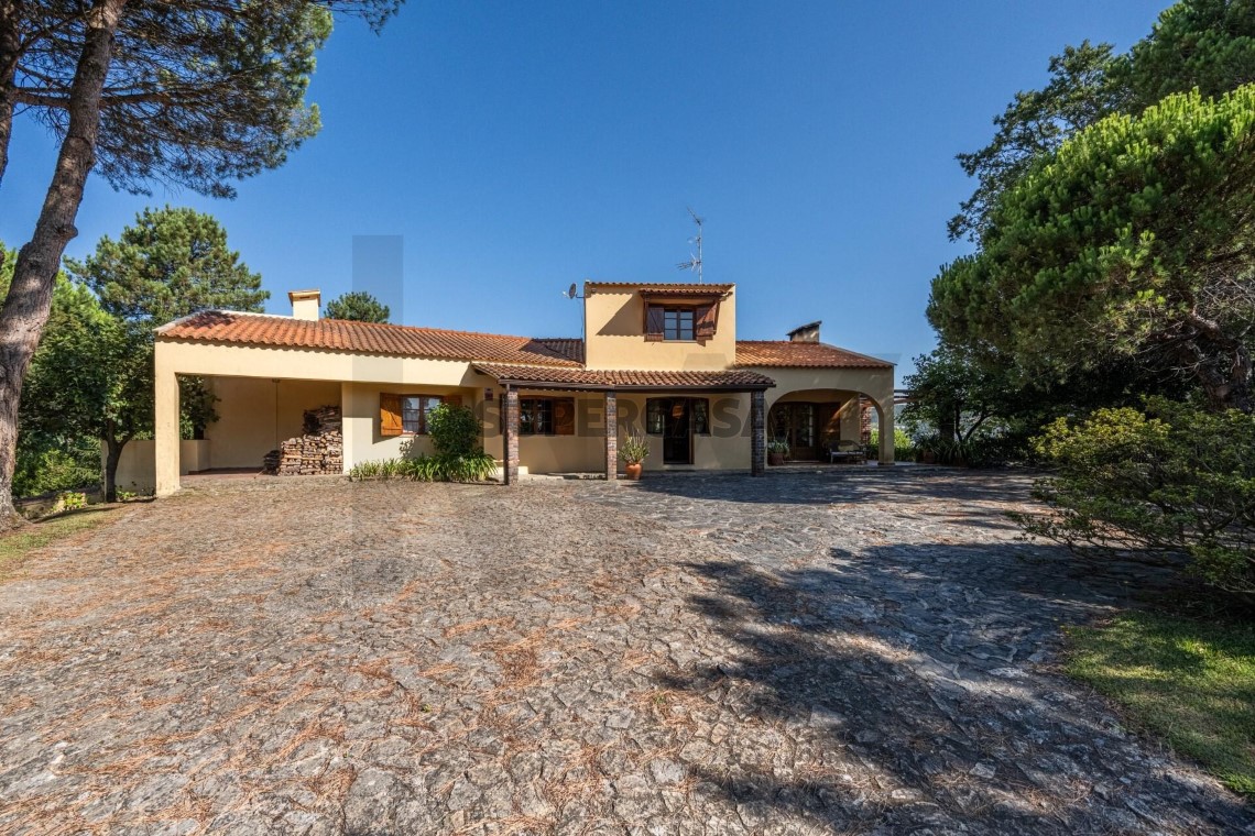 Finca 5 habitaciones en venta en Palmeira de Faro