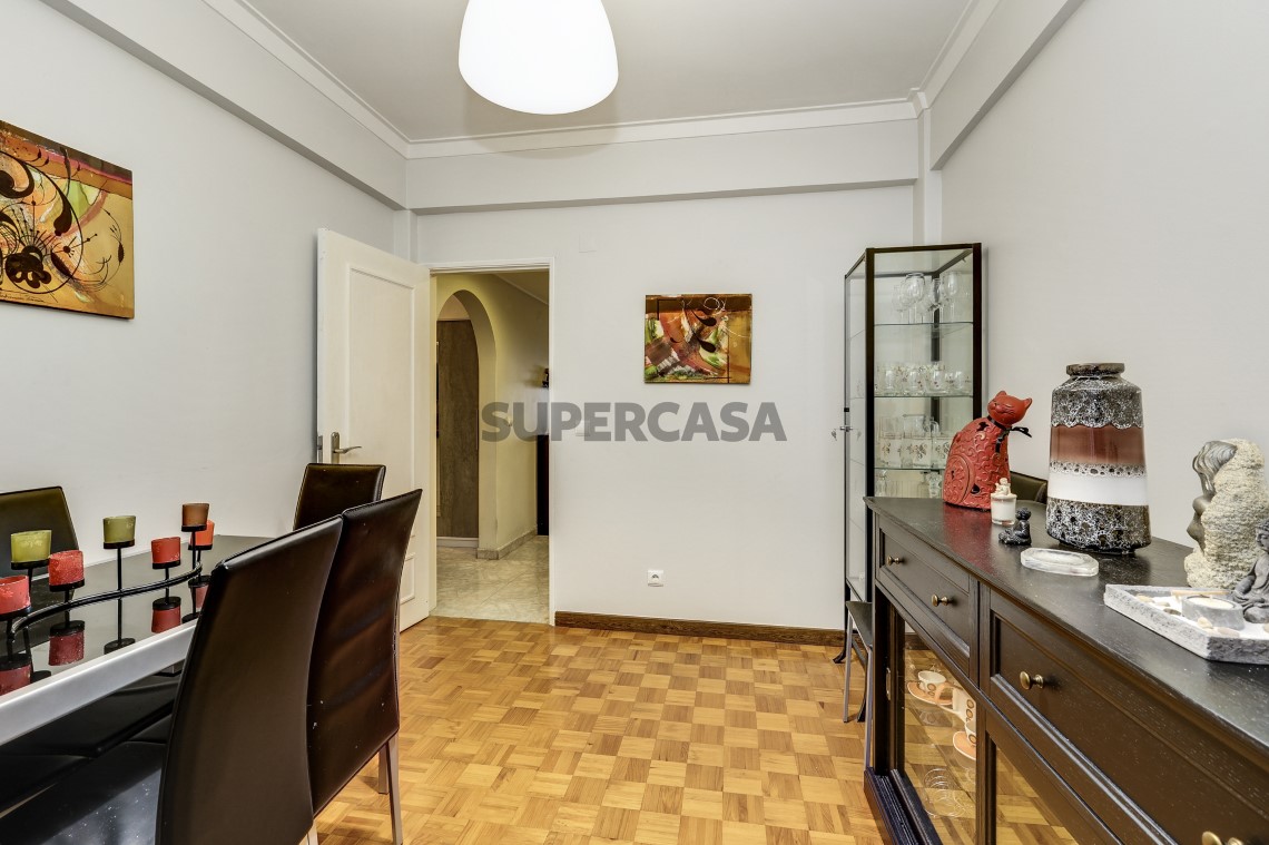 Apartment 2 Zimmer verkaufen auf Mina de Água, 1º boden