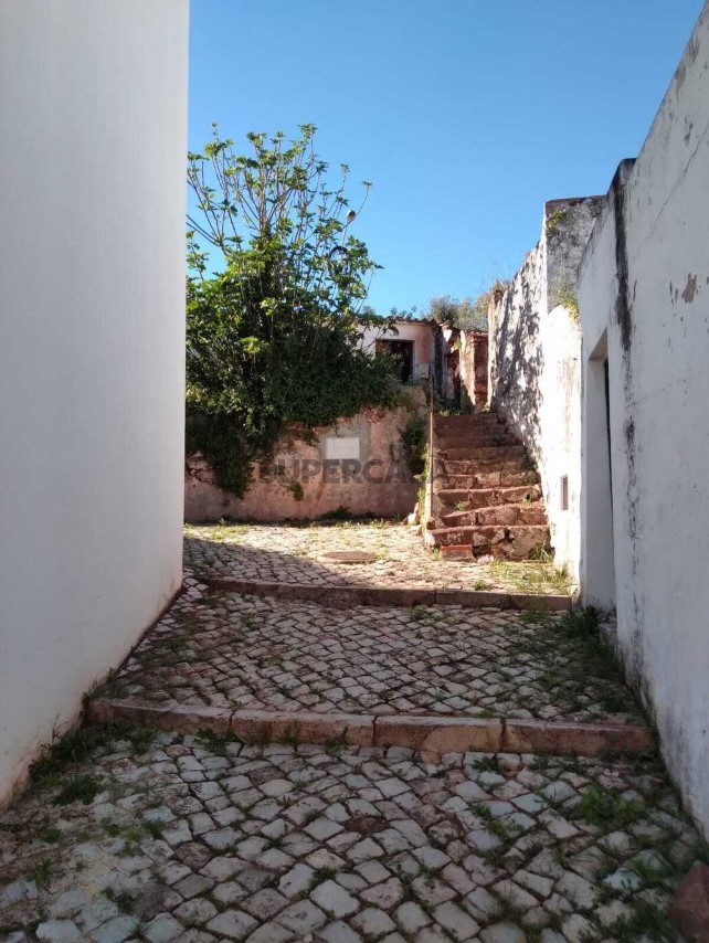 Prédios à venda na Rua das Escadinhas