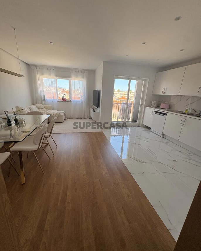 Apartment 2 Zimmer verkaufen auf São Domingos de Rana