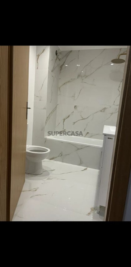 Apartment 2 Zimmer verkaufen auf São Domingos de Rana
