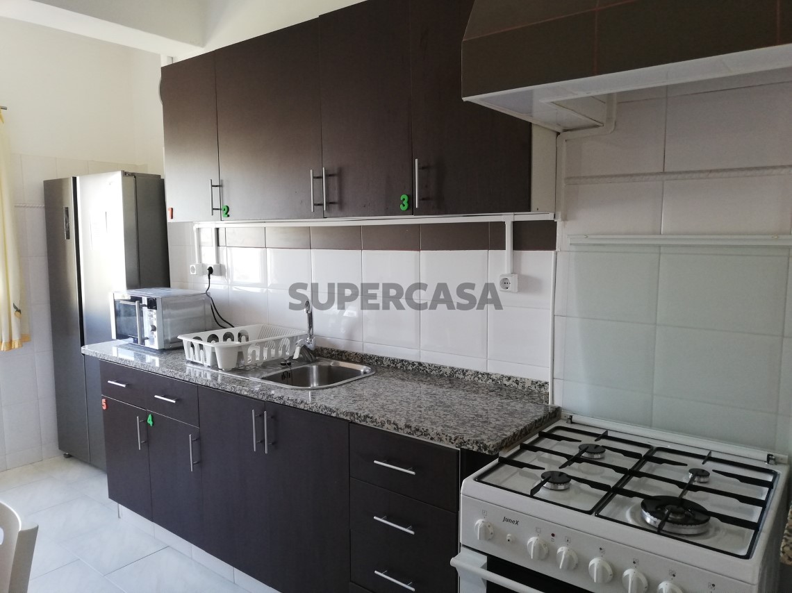 Quartos para arrendamento na Praceta Fernão Lopes Castanheira