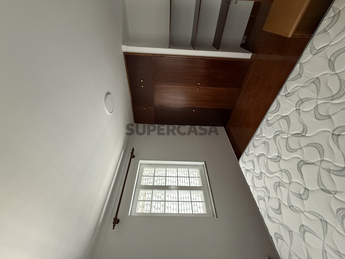 Chambres pour location au Rua Madre Rita de Jesus