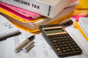 Averigüe cuánto pagará de IRS al mes el próximo año