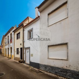 Casas e apartamentos para venda em Alenquer, Lisboa, até 1.400.000