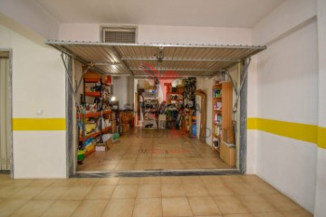 Garagem em Agualva e Mira-Sintra, Sintra
