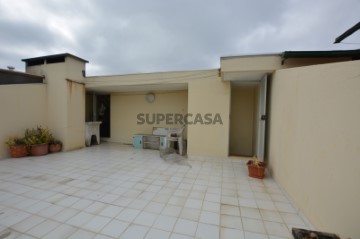 Casa do Construtor reinaugura em Rio das Pedras