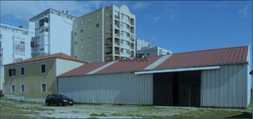 W4305 - Building and warehouse next to Penha de França | Wallis Real Estate