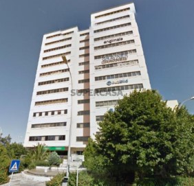 W4755B - Loja com 66 m2 em Miraflores | wallis Real Estate
