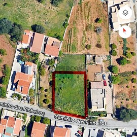 Para venda terreno com viabilidade de construção em Ferreiras, Albufeira