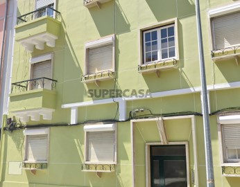 Квартира 2 комнаты в Almada, Cova da Piedade, Pragal e Cacilhas, Almada