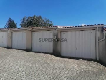 Garage in Mira de Aire, Porto de Mós