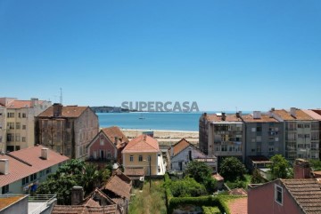 Lojas, Apartamentos T2+1 e T3 Duplex em localização privilegiada e vista mar para renovação Dafundo, Algés - Lisboa