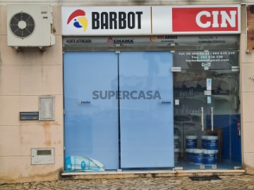 Geschäft auf Rua Pedro Álvares Cabral, Sines, Sines