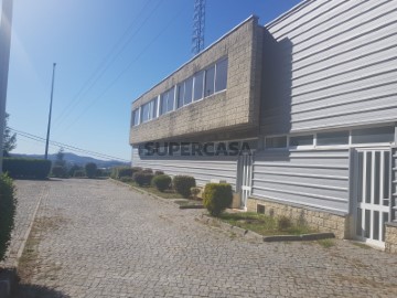 Edifício de escritórios em Fermentões, Guimarães