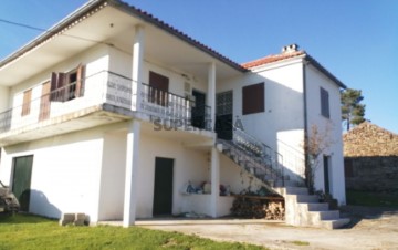 Casas e apartamentos para venda em Moreira de Rei, Trancoso