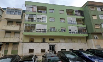Apartamento T3 na Avenida Dom Nuno Álvares Pereira, Agualva e Mira-Sintra, Sintra