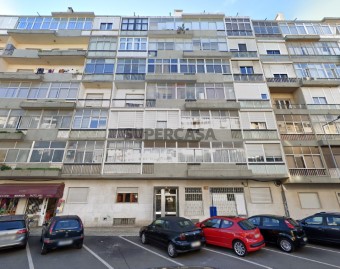 Apartamento 2 habitaciones en Rua Dr. Faria Vasconcelos, Beato, Lisboa