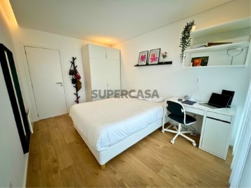 Bedroom in Paranhos, Porto