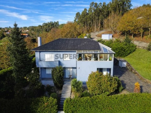 Moradia pronta habitar na Montanha