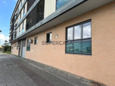 Apartamento T2 R/c com Parqueamento em Castelo Branco