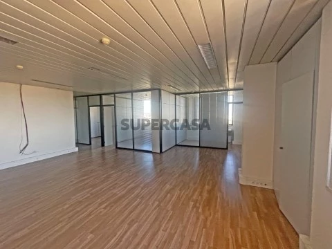 escritorios-venda-lisboa-edificio-sagres