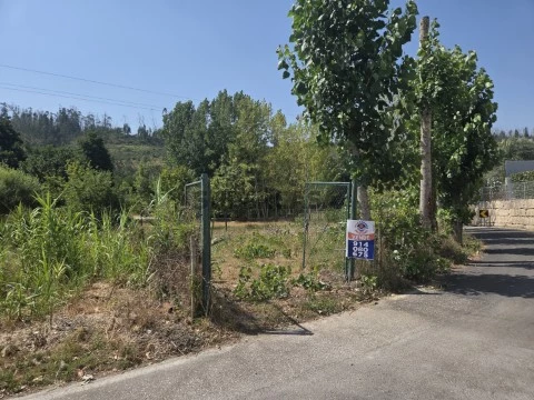 Terreno em Estrada Casais do Monte, Urqueira, Ourém