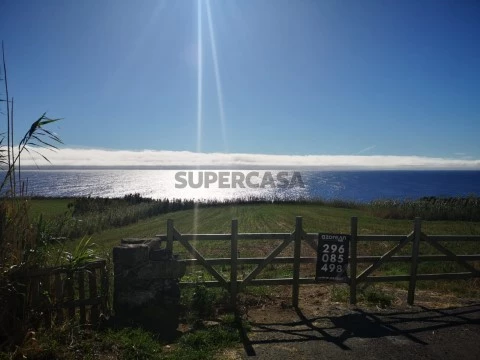 Terreno em Ginetes, Ponta Delgada
