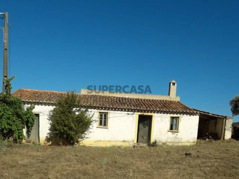 Terreno com ruína - venda - Ourique