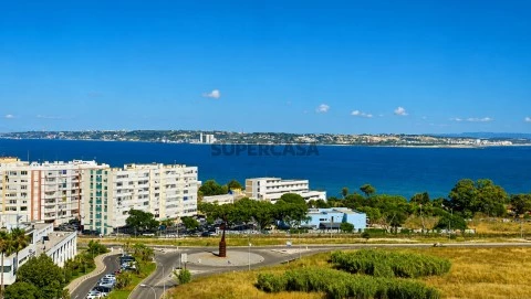 Penthouse T3+1 em Oeiras e São Julião da Barra, Paço de Arcos e Caxias, Oeiras