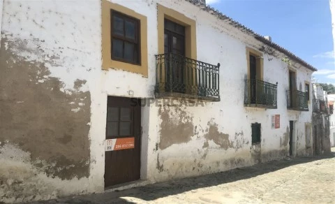 Prédio em Mértola, Mértola