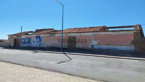 Moradia em Entradas, Castro Verde
