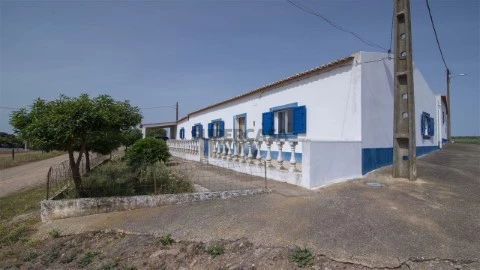 Moradia T8 em Albernoa e Trindade, Beja