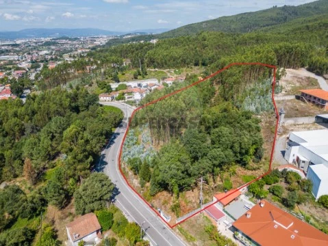 Terreno em Morreira e Trandeiras, Braga