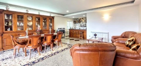 Maison 4 Chambres au Ganfei, Valença