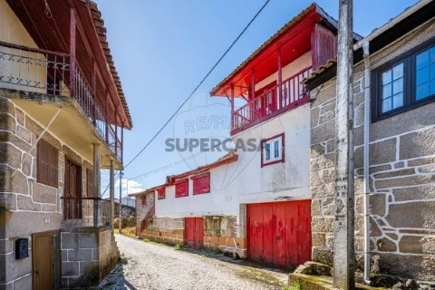 Haus 4 Zimmer auf Ervededo, Chaves