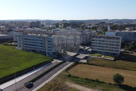 Apartamento T3 em Bougado (São Martinho e Santiago), Trofa
