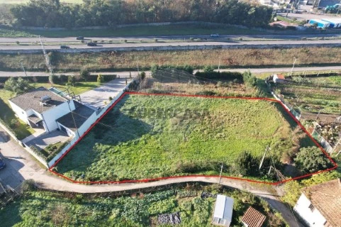 Terreno em Silvares, Guimarães