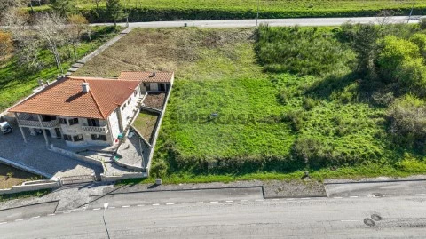 Terreno em Montalegre e Padroso, Montalegre