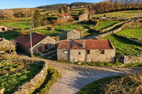 Maison 2 Chambres au Salto, Montalegre