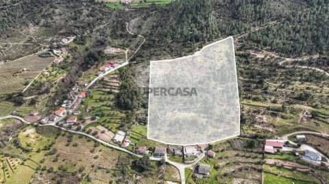 Terreno em Loivos e Póvoa de Agrações, Chaves