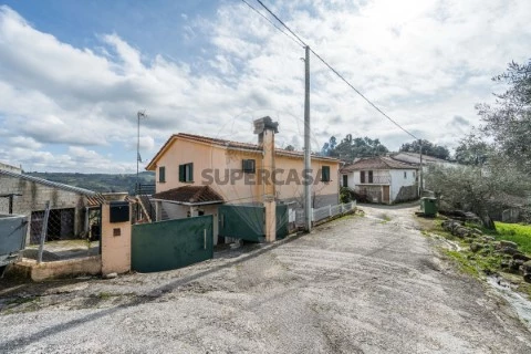 Haus 4 Zimmer auf Bouçoães, Valpaços