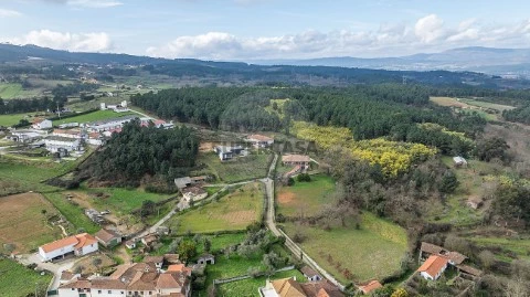 Terreno em São Pedro de Agostem, Chaves