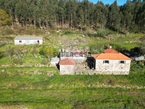 Finca 3 habitaciones en Formariz e Ferreira, Paredes de Coura