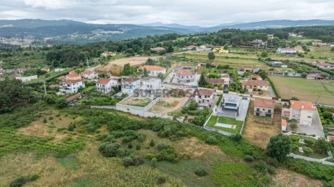 Terreno em Vale de Anta, Chaves
