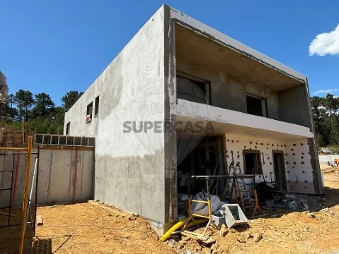 Moradia T3 em Andrães, Vila Real