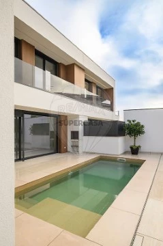 Moradia T4 em Turiz, Vila Verde