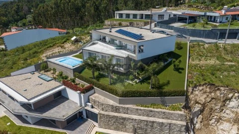 Moradia T3 em Esqueiros, Nevogilde e Travassós, Vila Verde