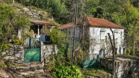 Moradia T2 em Cibões e Brufe, Terras de Bouro