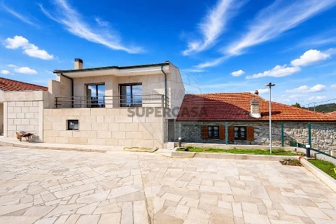 Maison 2 Chambres au Salto, Montalegre